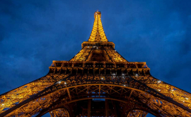 Greva personalului care lucrează la Turnul Eiffel continuă