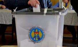 Alegătorii pot cere votarea la locul aflării începînd de astăzi