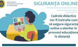 Cursuri pentru profesori în domeniul siguranței online pentru elevi 