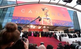 Franța nu renunță A avut loc deschiderea simbolică a Festivalului Internațional de Film de la Cannes