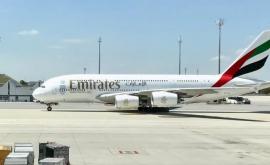 Работа за еду пилоты Emirates лишились зарплаты на 12 месяцев