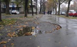 Прощайте ямы Участок тротуара по улице Каля Ешилор будет восстановлен