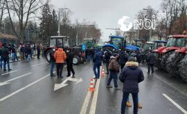 Traficul rutier blocat în centrul capitalei FOTO