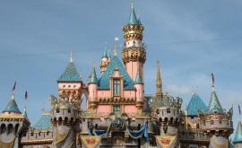 Disneyland va deveni centru pentru vaccinarea antiCOVID19