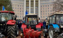 Fermierii care au protestat în fața Parlamentului chemați la poliție