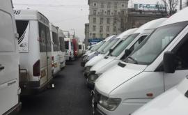 Transportatorii au ieșit la protest Care rute nu activează