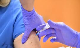 Zeci de medici sau simțit rău după ce sau vaccinat împotriva coronavirusului