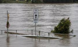 Mii de persoane evacuate în Australia din cauza inundațiilor