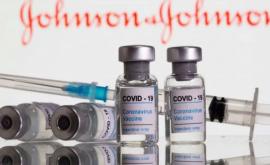 Compania Johnson Johnson amînă distribuirea vaccinului antiCOVID în Europa