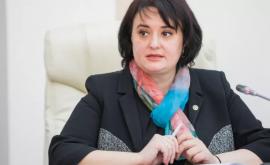 Dumbrăveanu continuă să fie consiliera Zinaidei Greceanîi