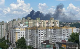 Incendiu la Ciocana Arde un depozit