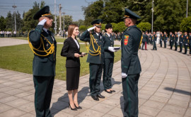 Майя Санду обратилась к выпускникам Военной академии Вооруженных сил им Александру чел Бун