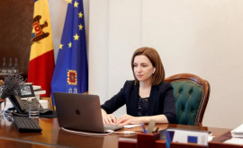 Maia Sandu a îndemnat femeile să iasă la vot