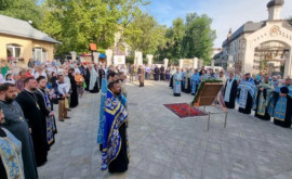 Zeci de enoriaşi au participat la Drum crucii şi pocăinţei