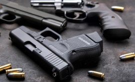 Сколько человек в Молдове легально владеют оружием