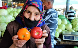 Chipurile inspirate ale țăranilor moldoveni la Piața Centrală FOTO