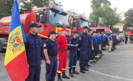 Pompierii moldoveni plecați în ajutor în Grecia șiau început misiunea de stingere a incendiilor