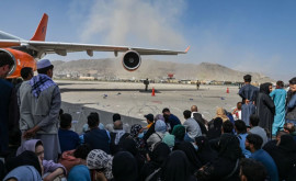 Biden anunță accelerarea procesului de evacuare a civililor din Afganistan