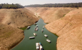 Lacul Oroville a rămas cu doar un sfert din cantitatea de apă