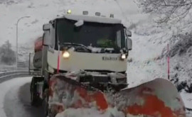 Полярный атмосферный фронт принес в Испанию сильный снегопад и дождь