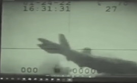Momentul în care avionul american F35 de 100 de milioane de dolari sa prăbușit pe un portavion