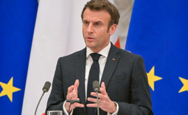 Ucraina Discuţie telefonică francă între Putin şi Macron 