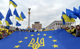 Opt președinți din UE cer ca Ucraina să devină imediat țară candidată 