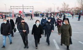 Familiile din Republica Moldova care găzduiesc refugiaţi ucraineni ar putea primi ajutor din partea statului