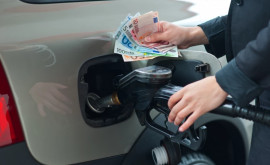 Cum explică ANRE creșterea fără precedent a prețurilor la carburanți în Moldova