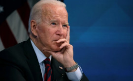 Echipa lui Biden îi cere să se concentreze pe politica internă înaintea alegerilor