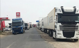 Atenție Trafic sporit de camioane în postul vamal Giurgiulești