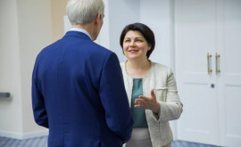 Natalia Gavrilița sa întîlnit cu senatorul american Robert Portman