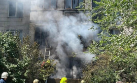 В столичной квартире вспыхнул пожар