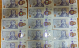 Cercetați penal după ce au furat o geantă cu 11500 de lire sterline 