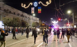 В палатках протестующих нашли запрещенные предметы