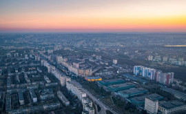 Apusurile de soare în Chișinău sînt fascinante