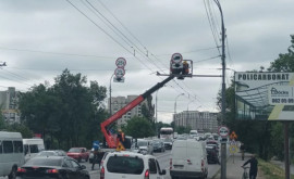 Atenție Cum vor circula autocamioanele pe podul Ismail din capitală