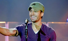 Enrique Iglesias şia lansat noul single o bachata în colaborare cu Maria Becerra