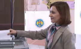 Maia Sandu Am votat și vreau să îi îndemn pe toți cetățenii să meargă la vot