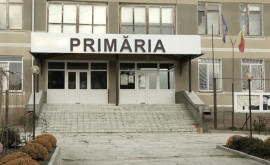 Funcționarii din primării vor primi sporuri lunare din propriile resurse financiare 