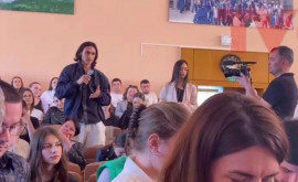 Un student către Maia Sandu Nouă nea spus să nu punem întrebări