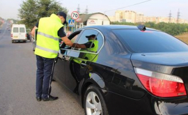 Двое патрульных провалили тест на неподкупность