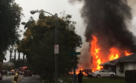 Cel puțin patru morți după ce un avion sa prăbușit în California