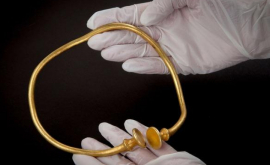 Найдены золотые кельтские украшения возрастом более 25 тыс лет ФОТО