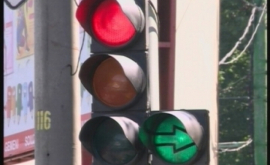 Un semafor din centru capitalei deconectat temporar
