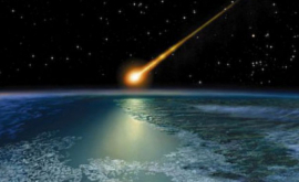Cerul a fost luminat un meteorit Oamenii sînt speriați FOTO