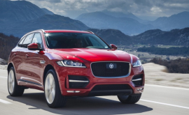 Jaguar FPACE este finalistul prestigiosului premiu World Car Awards 2017 în două categorii