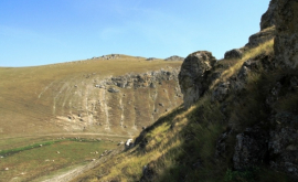 Defileul Burlănești un monument unic al naturii FOTO