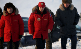 Путин и Медведев прилетели в Арктику