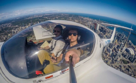 Selfieurile ar putea deveni metodă de acces la bordul aeronavelor